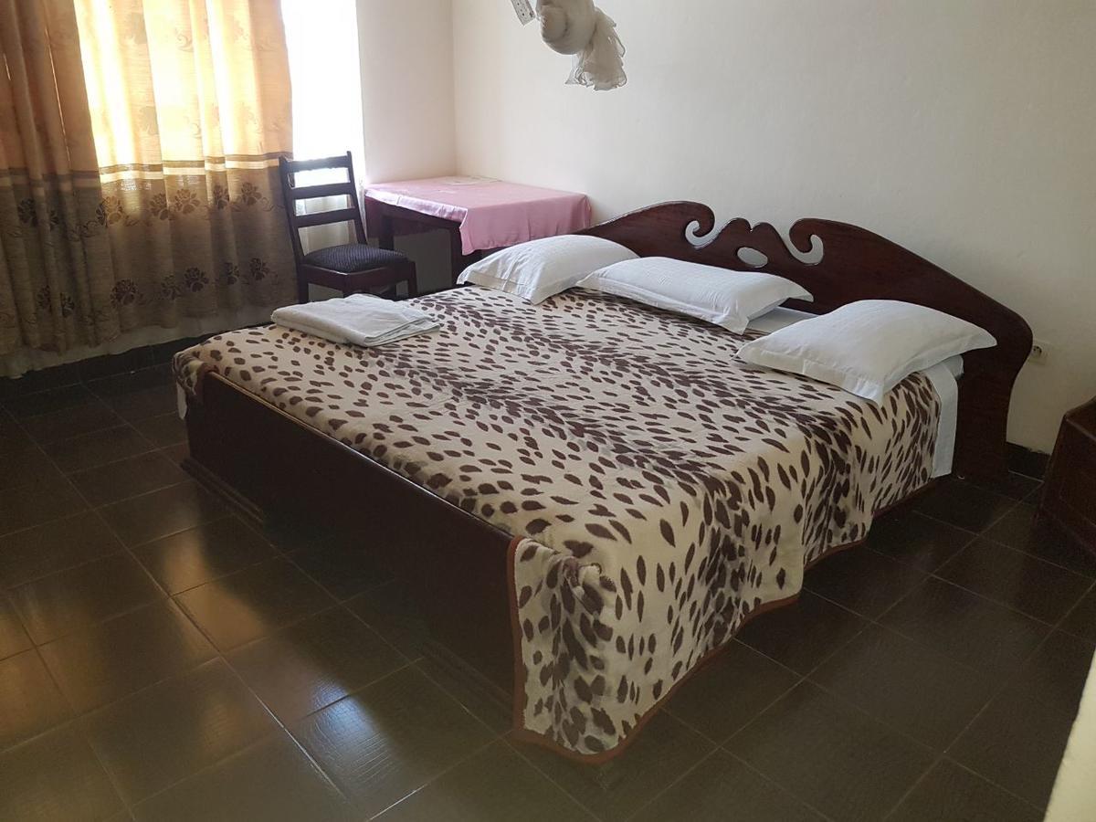 מלון Kisangani Centre D' Accueil Joli Reve מראה חיצוני תמונה